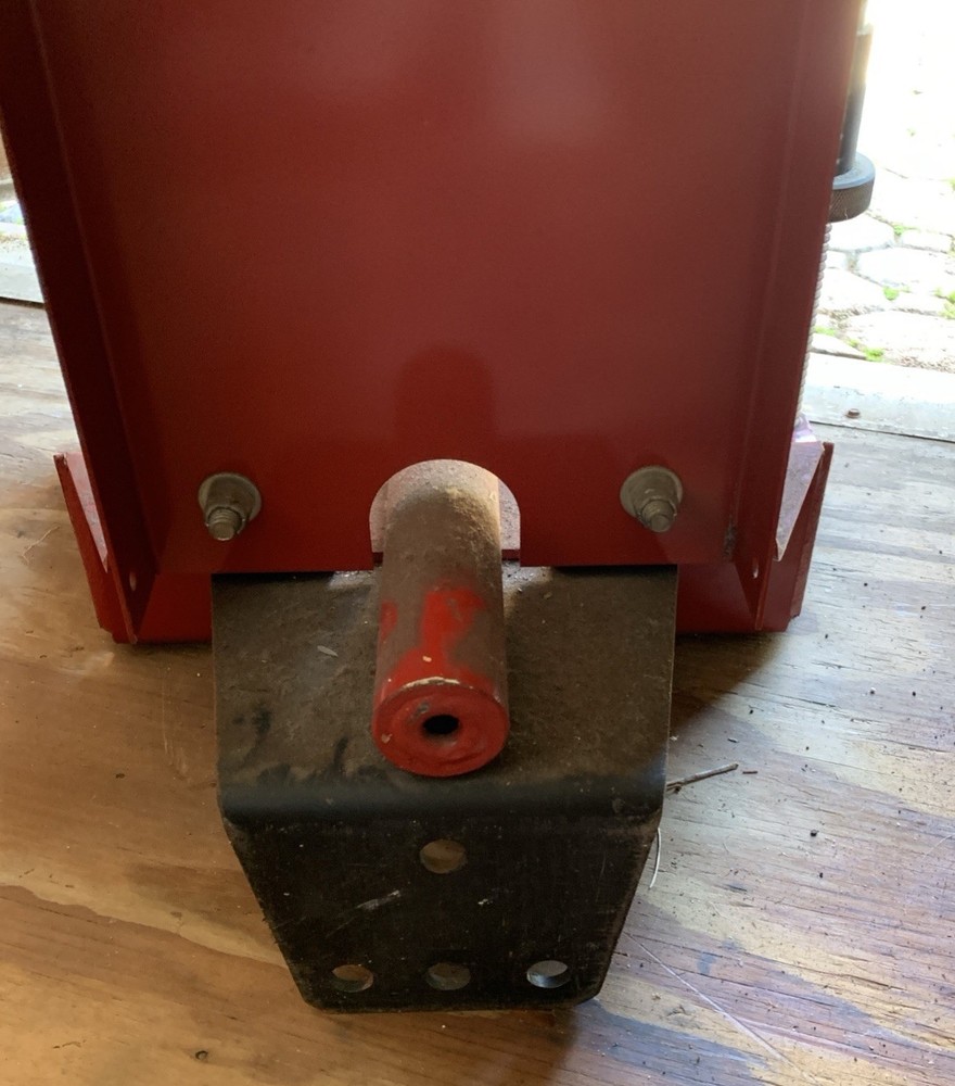 BRANICK Model 7200 Strut Spring Compressor RED / LOCAL PICKUP ONLY