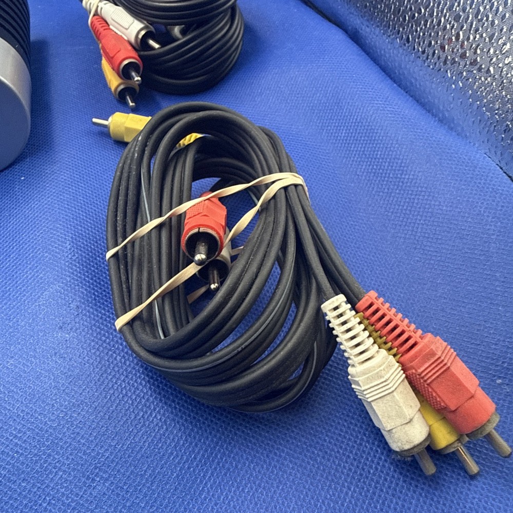Philips PH61153 4x Audio Video Selector and RF Modulator W/power Adapter