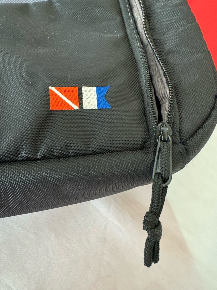 AQUALUNG SCUBA REGULATOR BAG WAY COOL!