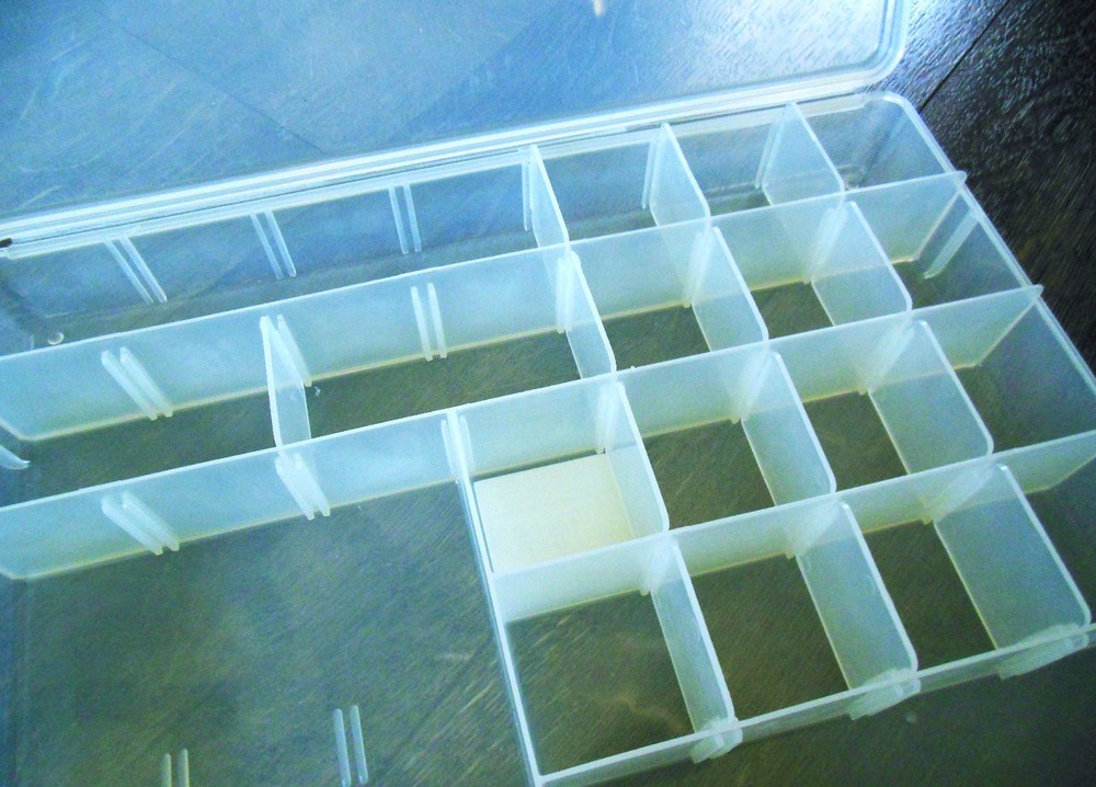 Martha Stewart Plastic Bead Organizer Storage Case, w/ 19 Compartments