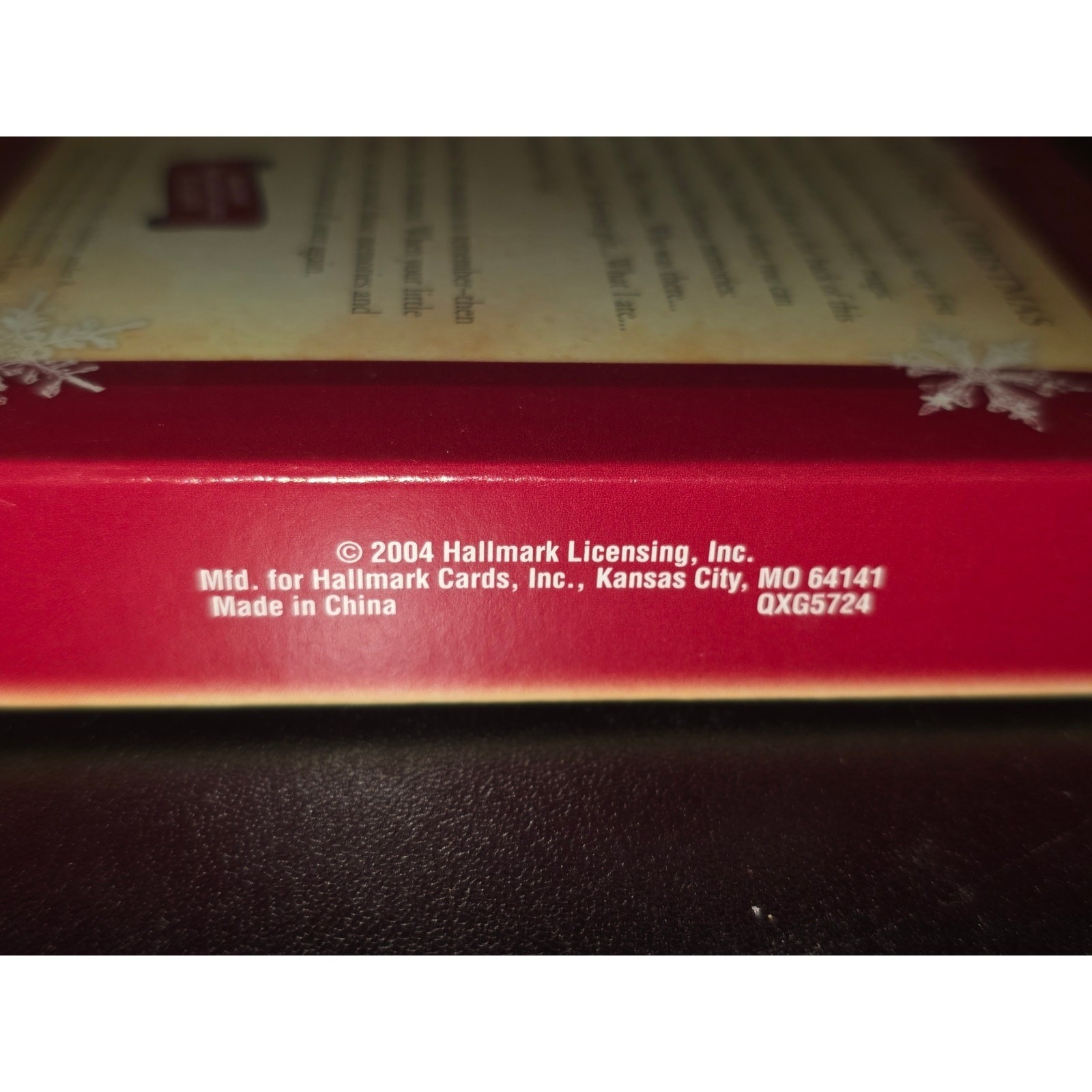 Hallmark Keepsake Ornament 2004 Babys First Christmas Photo Holder QXG5724 New