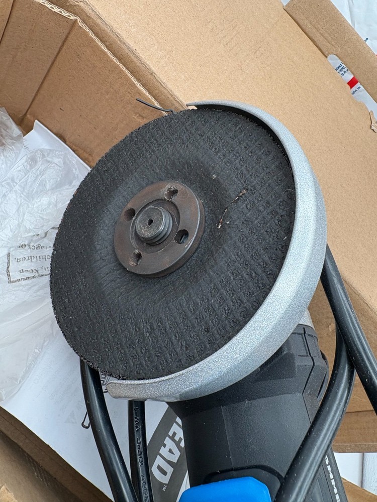 Hammerhead 6-Amp 4-1/2 Inch Angle Grinder