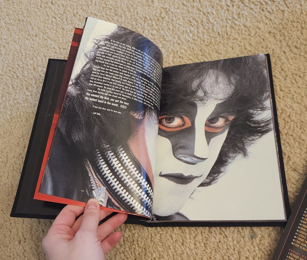 KISS Hell's Guitar Case Type Box Set CD Unopened Official 2001