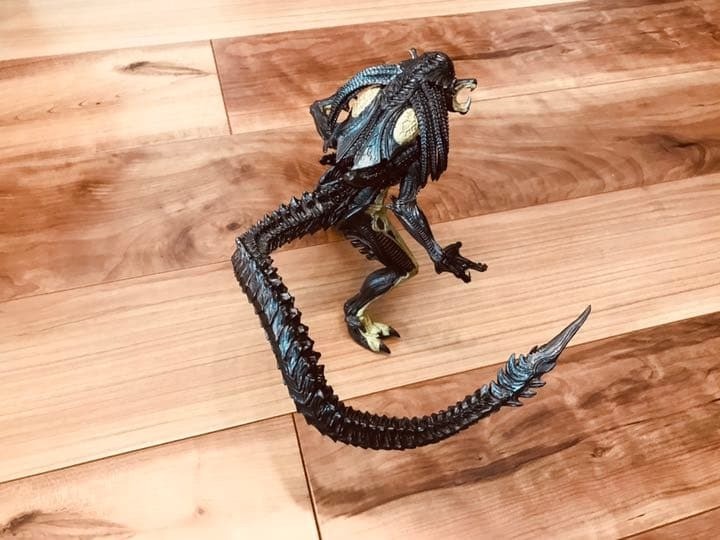 Alien vs Predator Predalien Real Color Version Real Action Figure AVP2 Prize