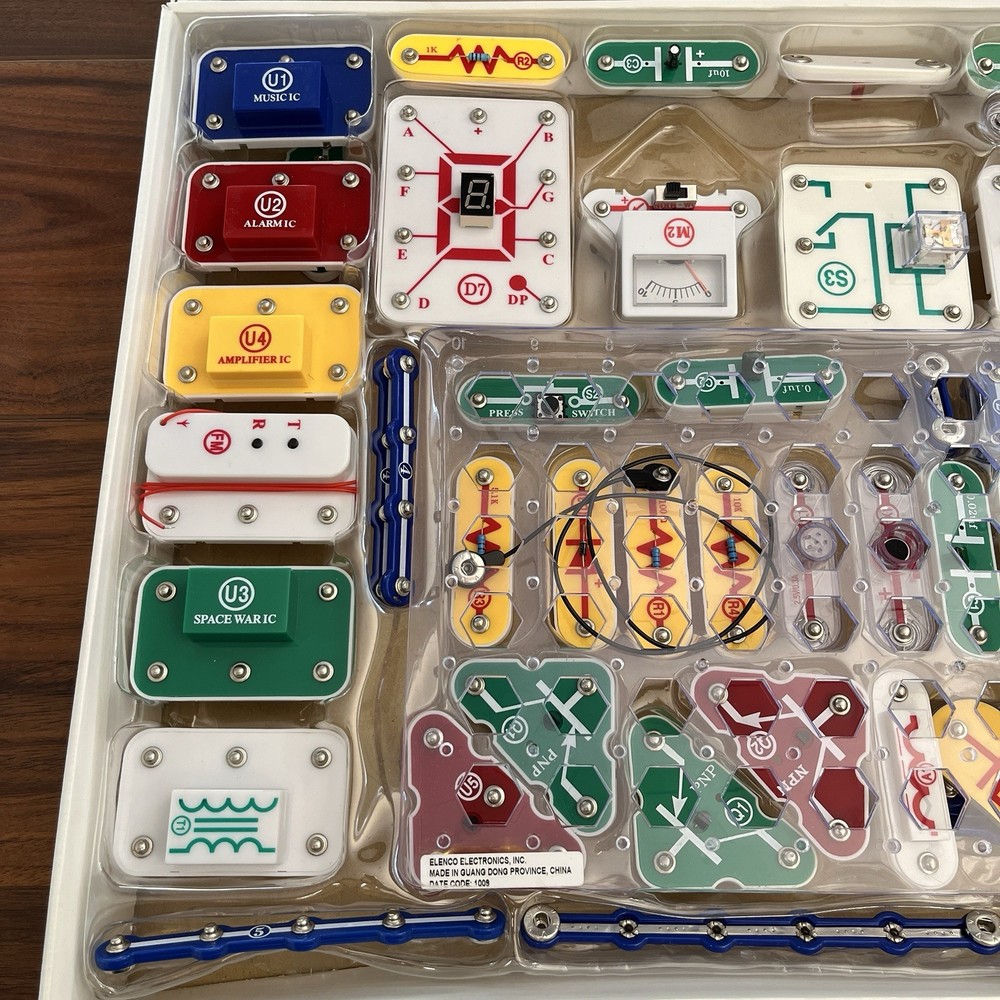 Elenco Electronics Snap Circuits Extreme 750 Experiments Kit