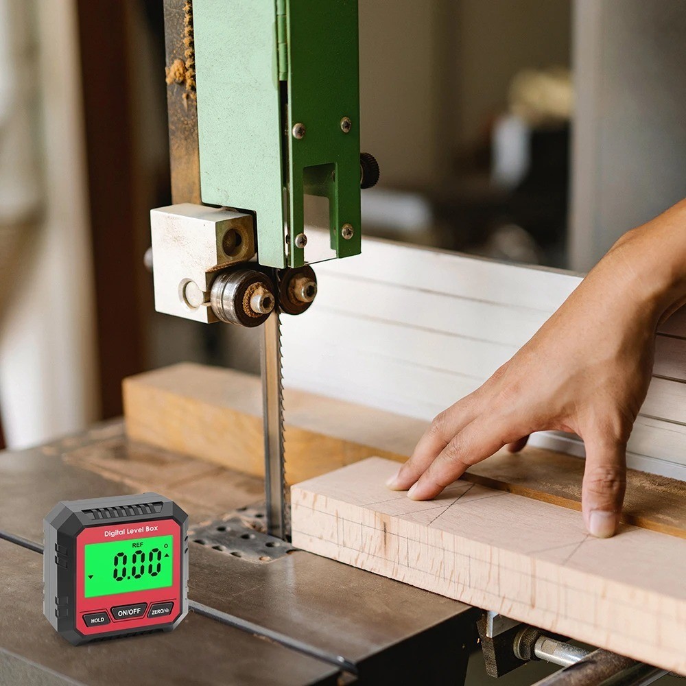LCD Magnetic Digital Level Box Gauge Angle Meter Finder Protractor Inclinometer