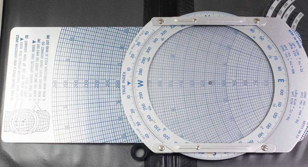 Pilots Felsenthal Dalton E6B Computer w/ folder, Instructions & 2 Plottters