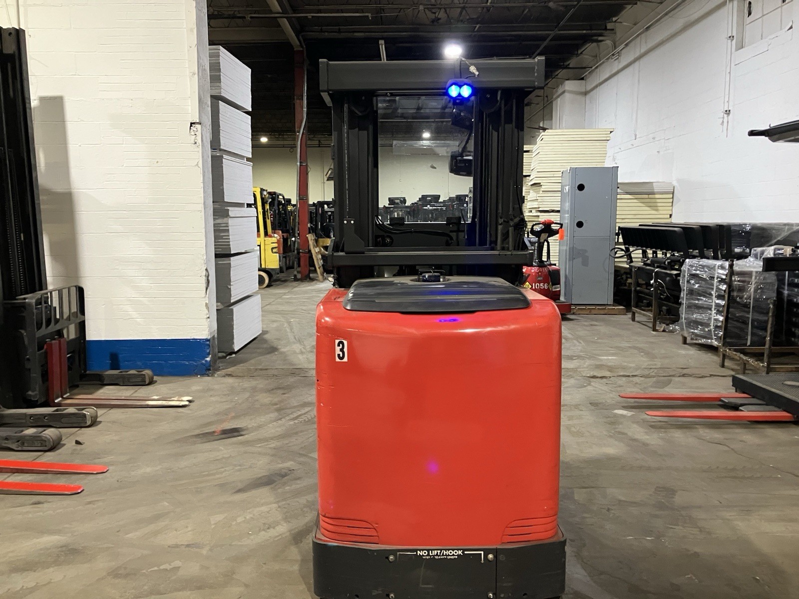 2021 RAYMOND 530-OPC30TT Wire Guided Order Picker Forklifts 189 Max Lift