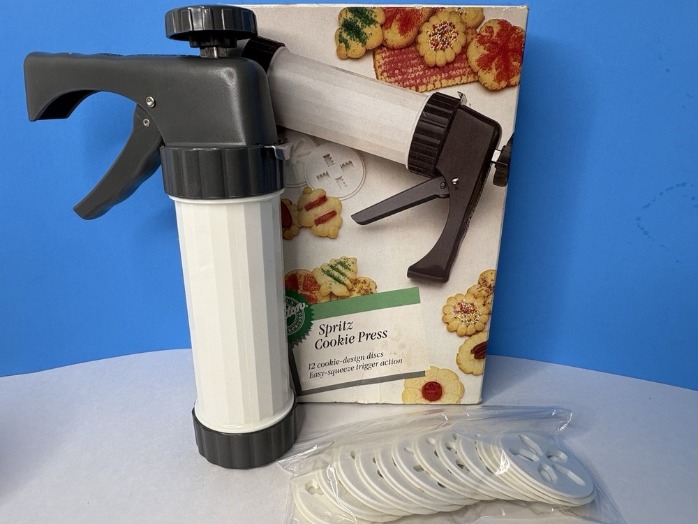 Wilton Spritz Cookie Press With 12 Disc Design Large Barrel Easy Squeeze Trigger