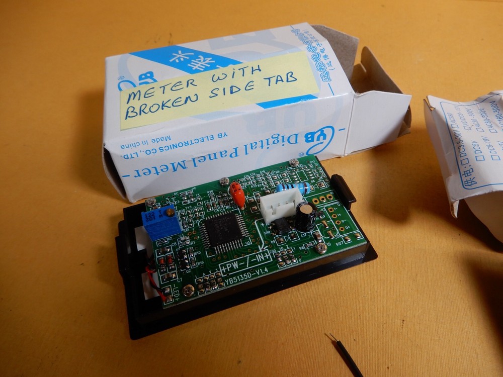 YB Electronics Digital Panel Meters YB5135D 2 NOS 1 Broken Clip