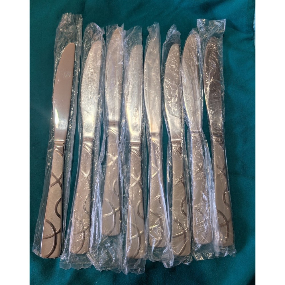 Set for 8 decorative 40PCS Silverware flatware dinnerware set