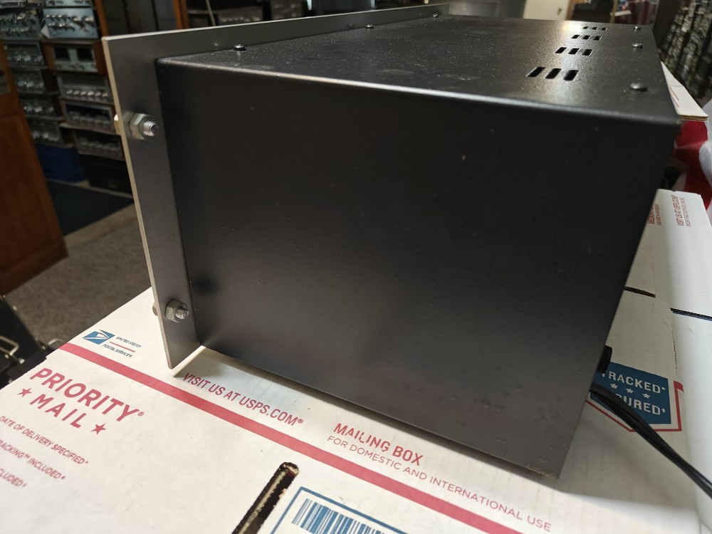 PHASE LINEAR 4000 PREAMPLIFIER HIGH FIDELITY CONTROL CONCOLE