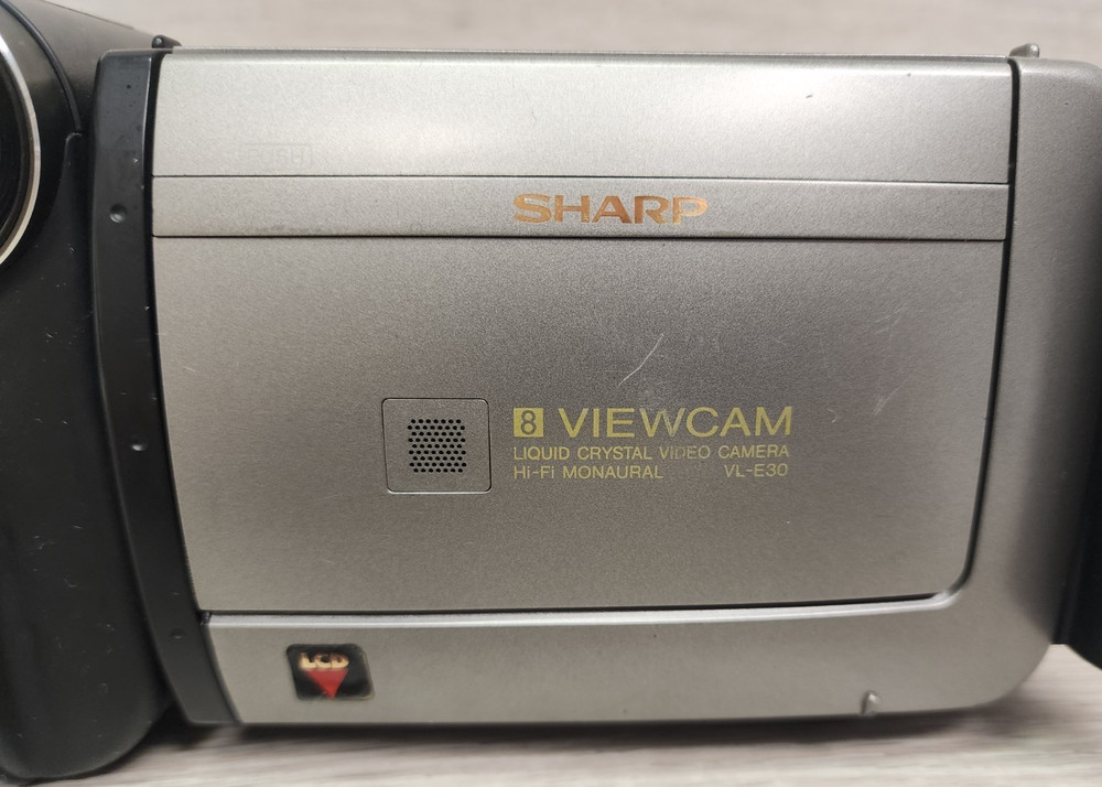 Sharp 8 Viewcam VL-E30 VL-E30U 8mm Video Camera AS IS UNTESTED READ!