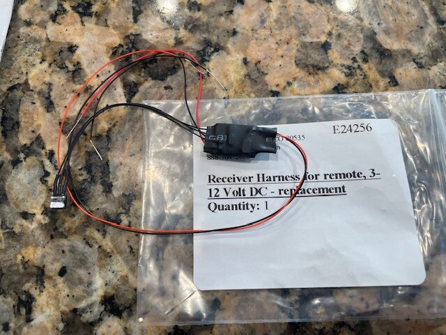 3V DC Power Supply and Remote Control(HO Model Railroader)