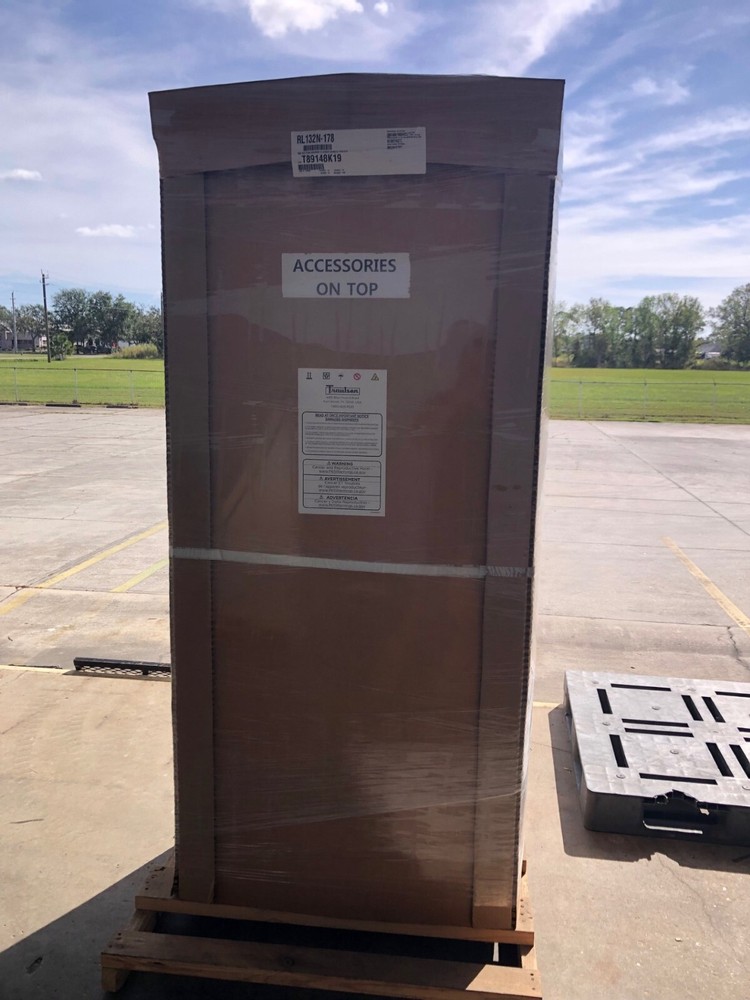 Traulsen RLT132N-178 - One Section Freezer ** REMOTE **