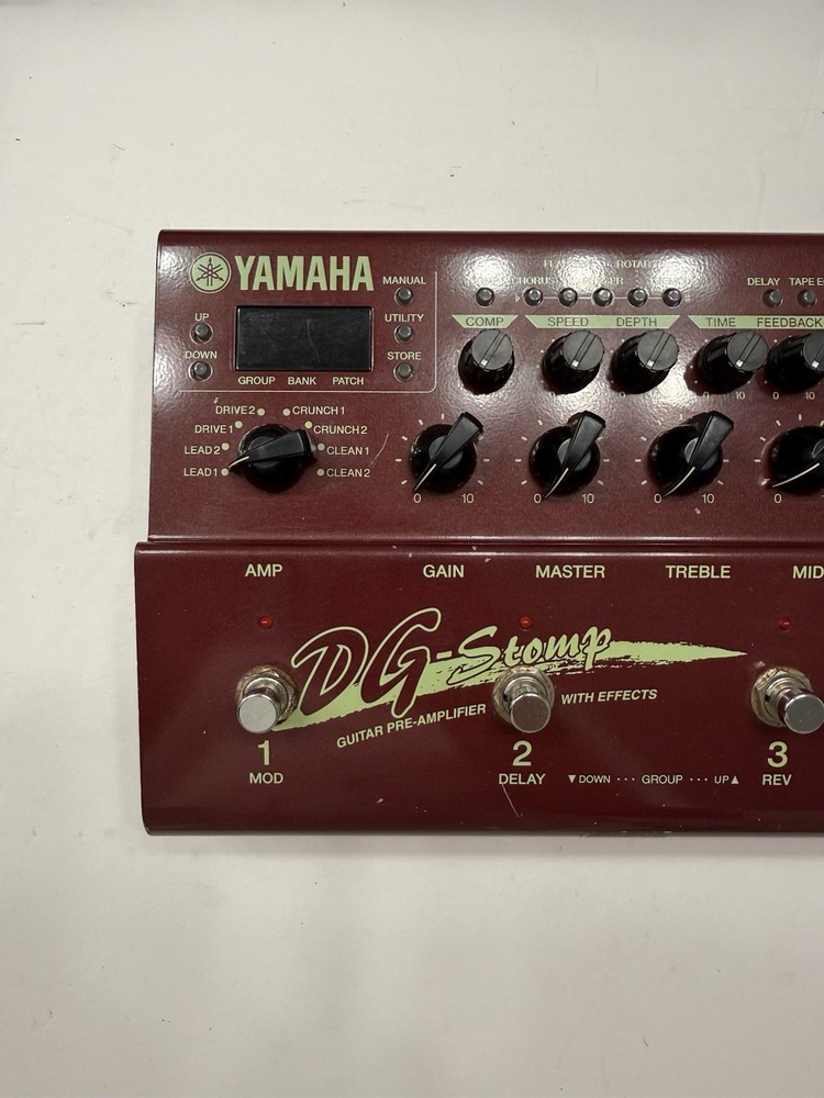 Yamaha DG Stomp Guitar Preamp Multi Effects Processor Pedal + Power Supply