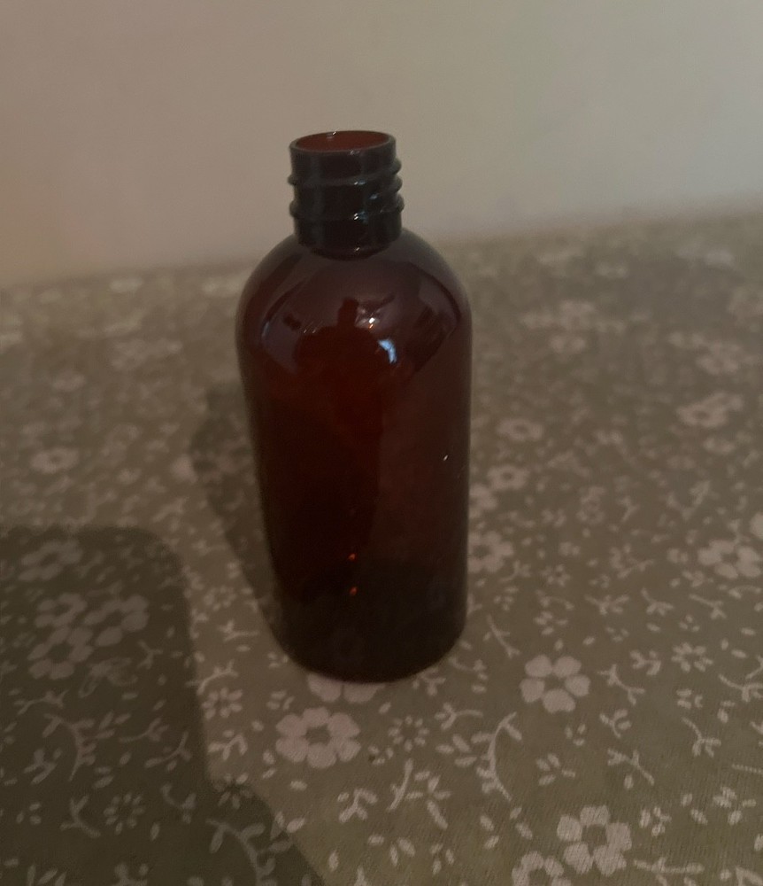(89) 4oz Amber plastic bottles