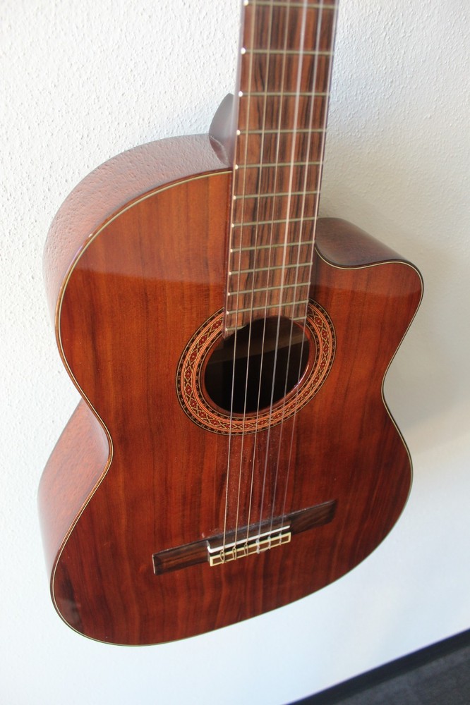 Used L Benito Classical Guitar - Made in Chile