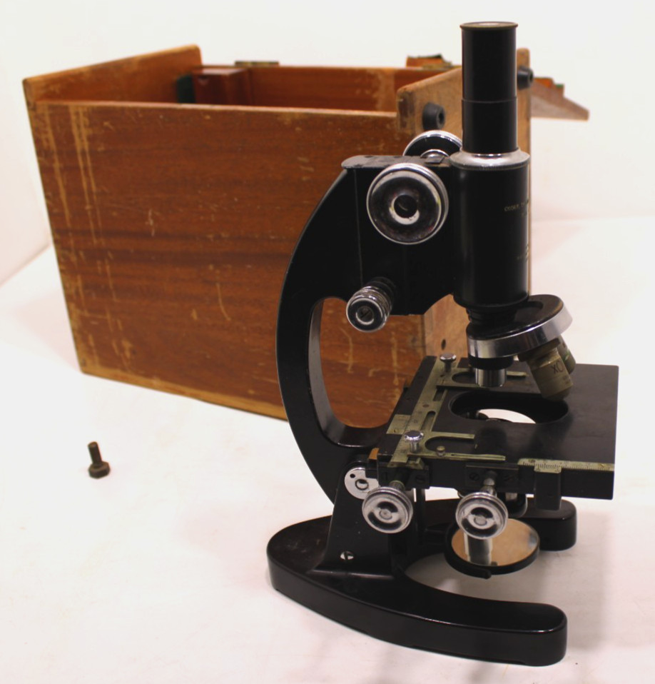 Vintage Cooke Troughton & Simms Microscope Serial M102909