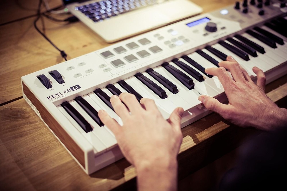 Arturia KeyLab Essential mk3 — 61 Key USB MIDI Keyboard Controller with Analo...