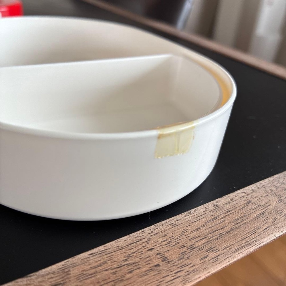 Showa retro bento box with visible inside apple