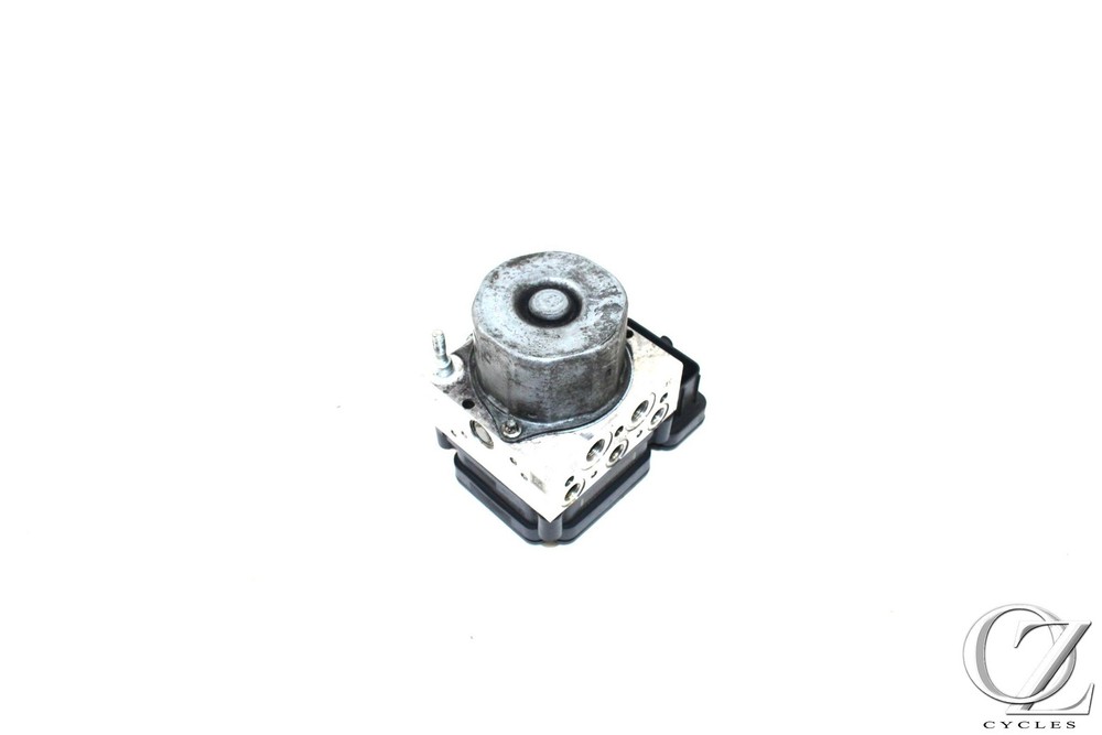 2012 12 Harley CVO Road Glide FLTRXSE Abs Control Module Pump