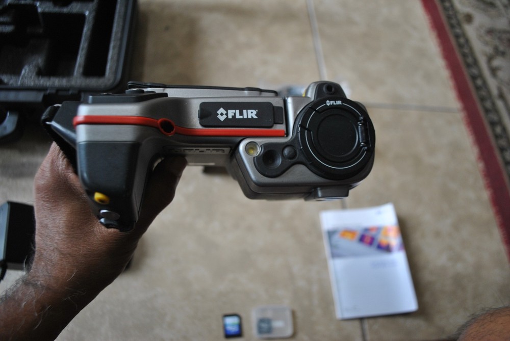 FLIR T400 thermal camera