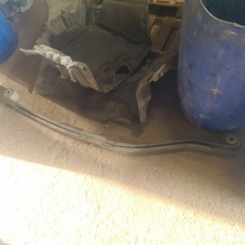 Volvo Fh4 front springs, 2 available