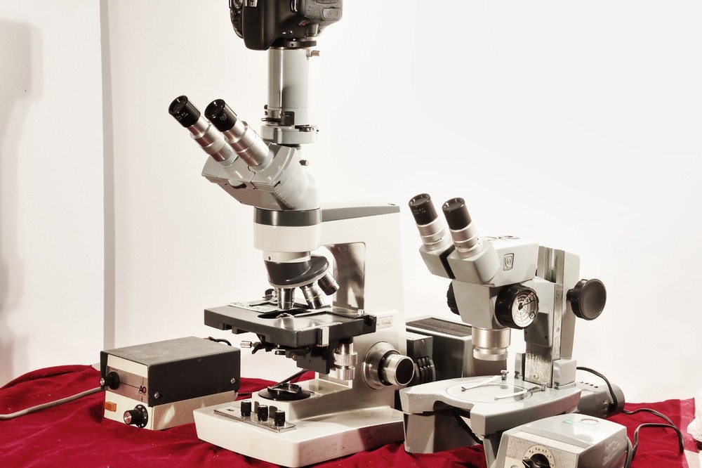 AO120 COMPOUND MICROSCOPE WITH CYCLOPTIC STEREO MICROSCOPE-COMPLETE MADE IN USA