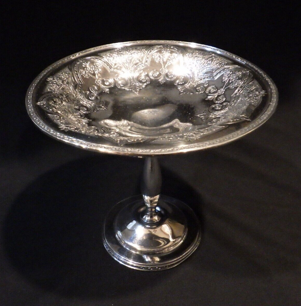 Vintage Wilcox S.P. Co. International S. Co. Raised Dish