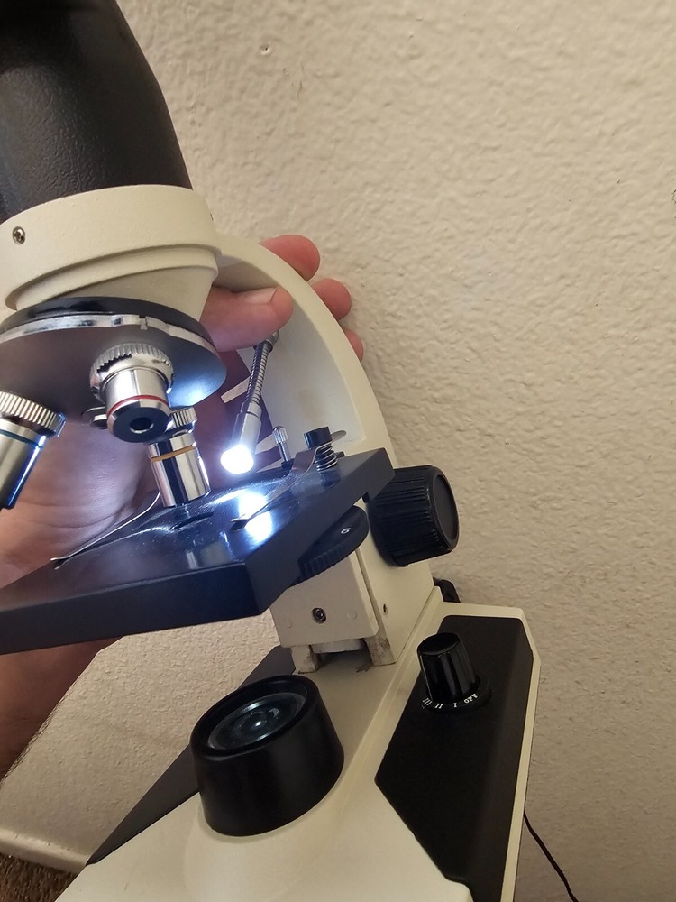 Motic Ecoline Advanced Digital Microscope Nice Lenses, 3.5" LCD Screen, Camera