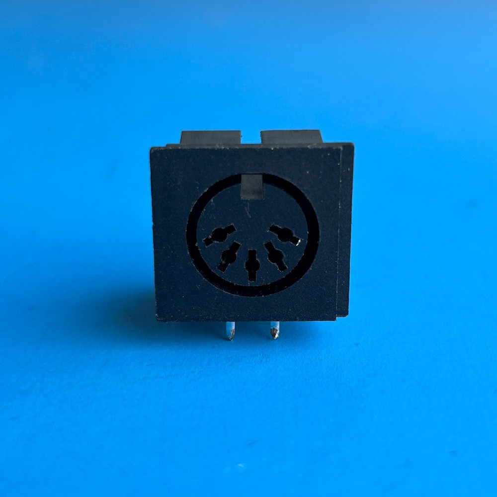 [FRS] Native Instruments MASCHINE MKI Used Part: MIDI Input/Output Socket