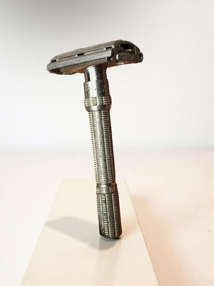1960s Gillette Adjustable TTO Razor