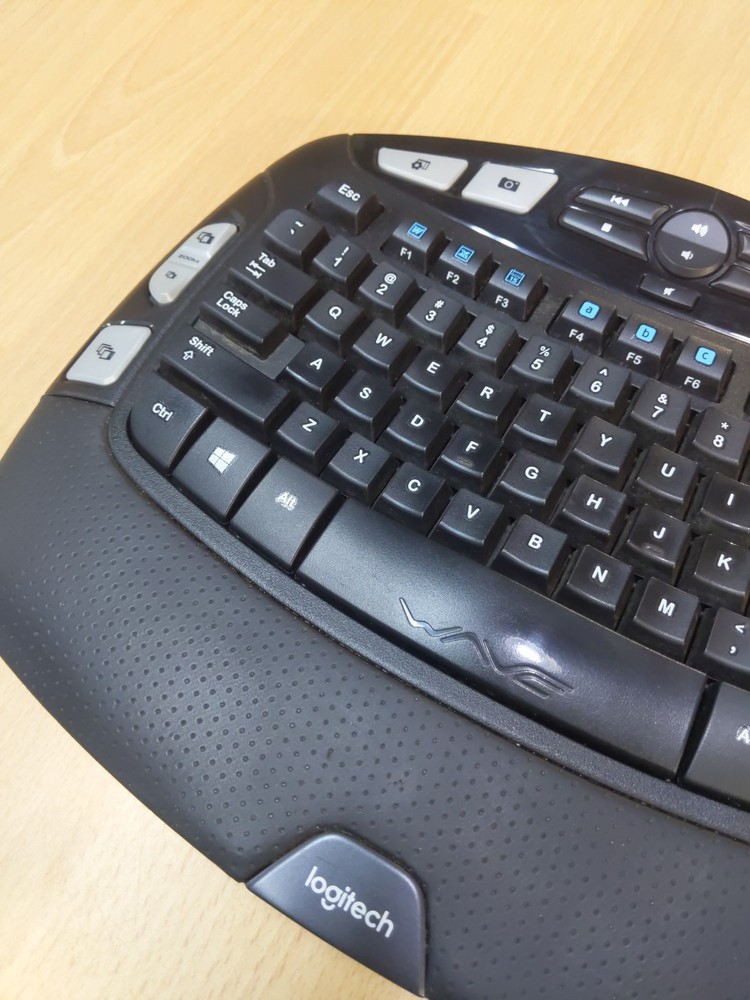 Logitech Wireless Wave Keyboard K350 & Mouse Set + M310 Mouse + USB Dongle E