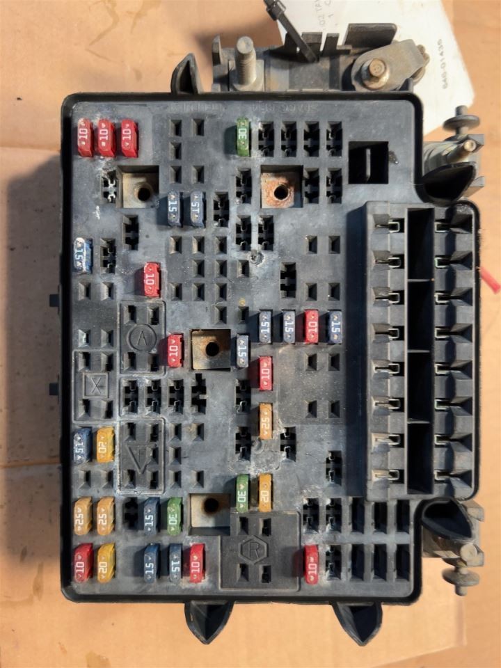 TAHOE 2002 Fuse Box Cabin 6636