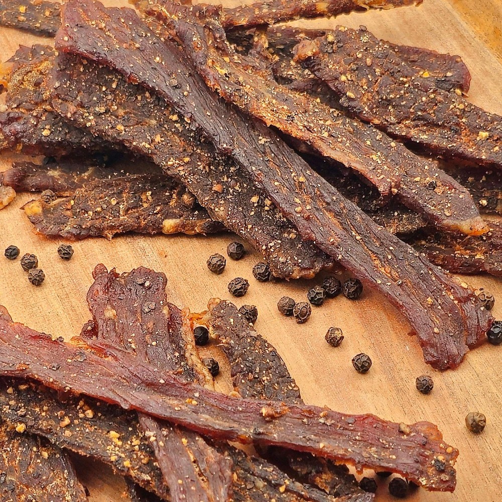 Cedar Valley Cuts: Black Pepper-Garlic Premium Beef Jerky
