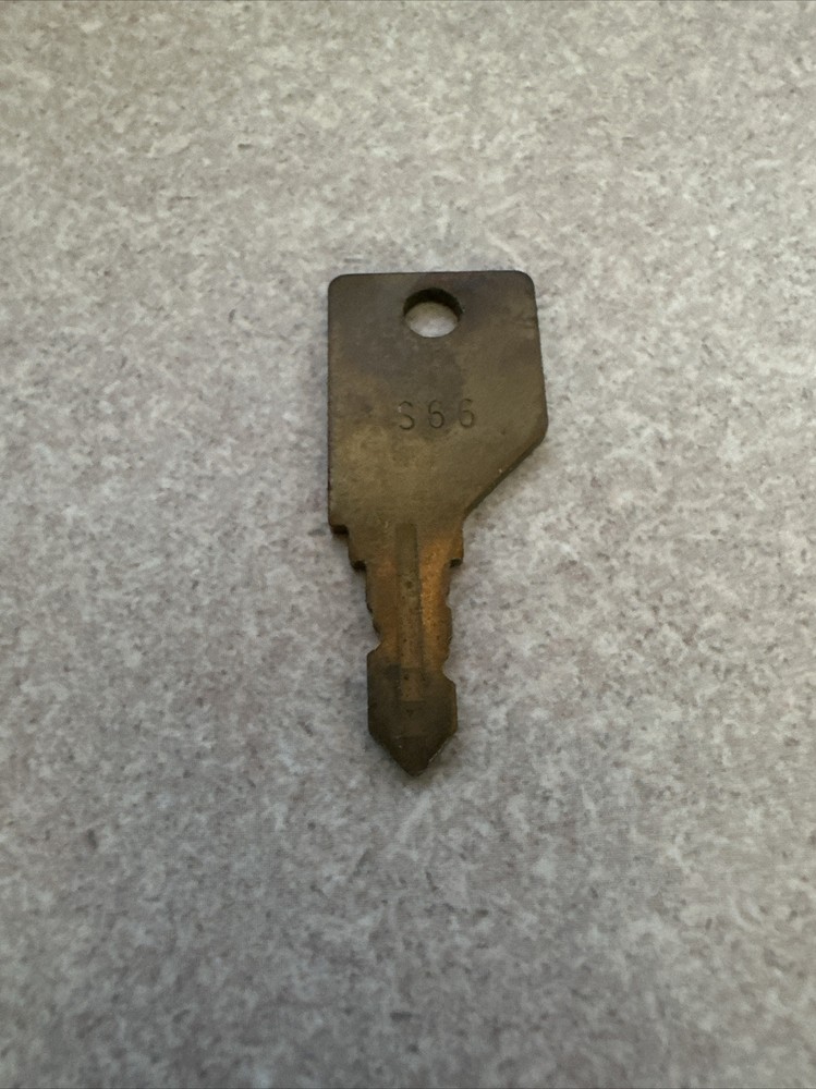 Code S66 Vending Key Gumball Candy Vending Machine Northwestern Oak Eagle A&A
