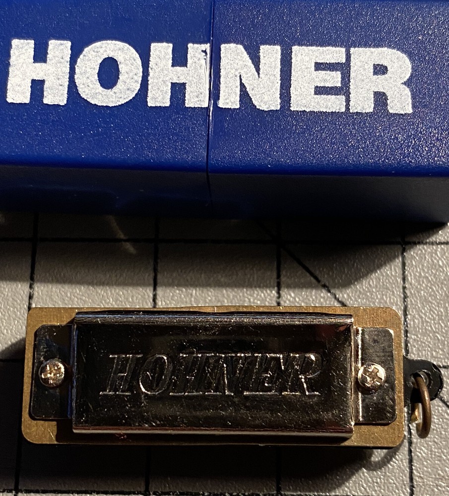 VINTAGE MINIATURE HARMONICA KEY CHAIN