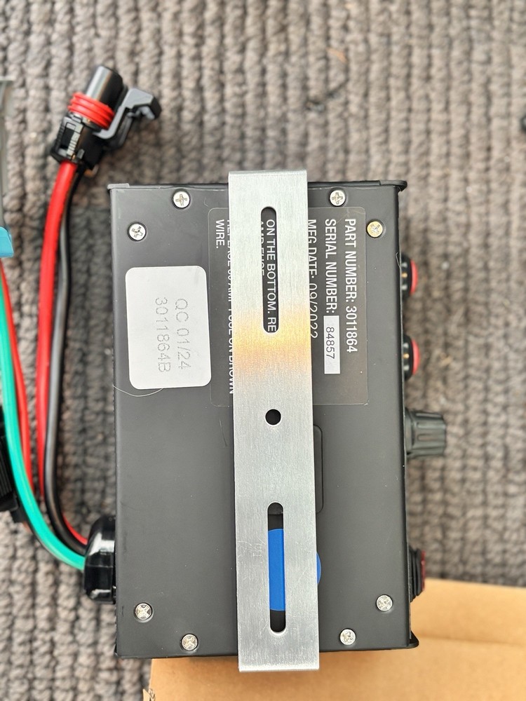 salt dogg complete spreader And Controller
