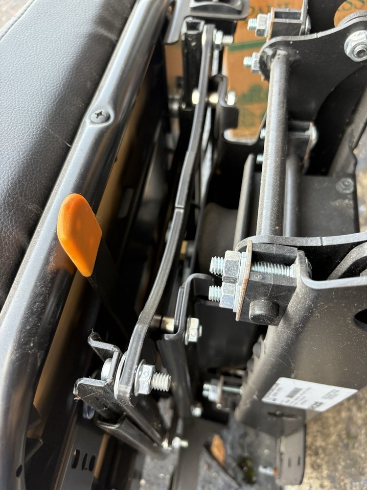 Freightliner Heavy Duty Seats