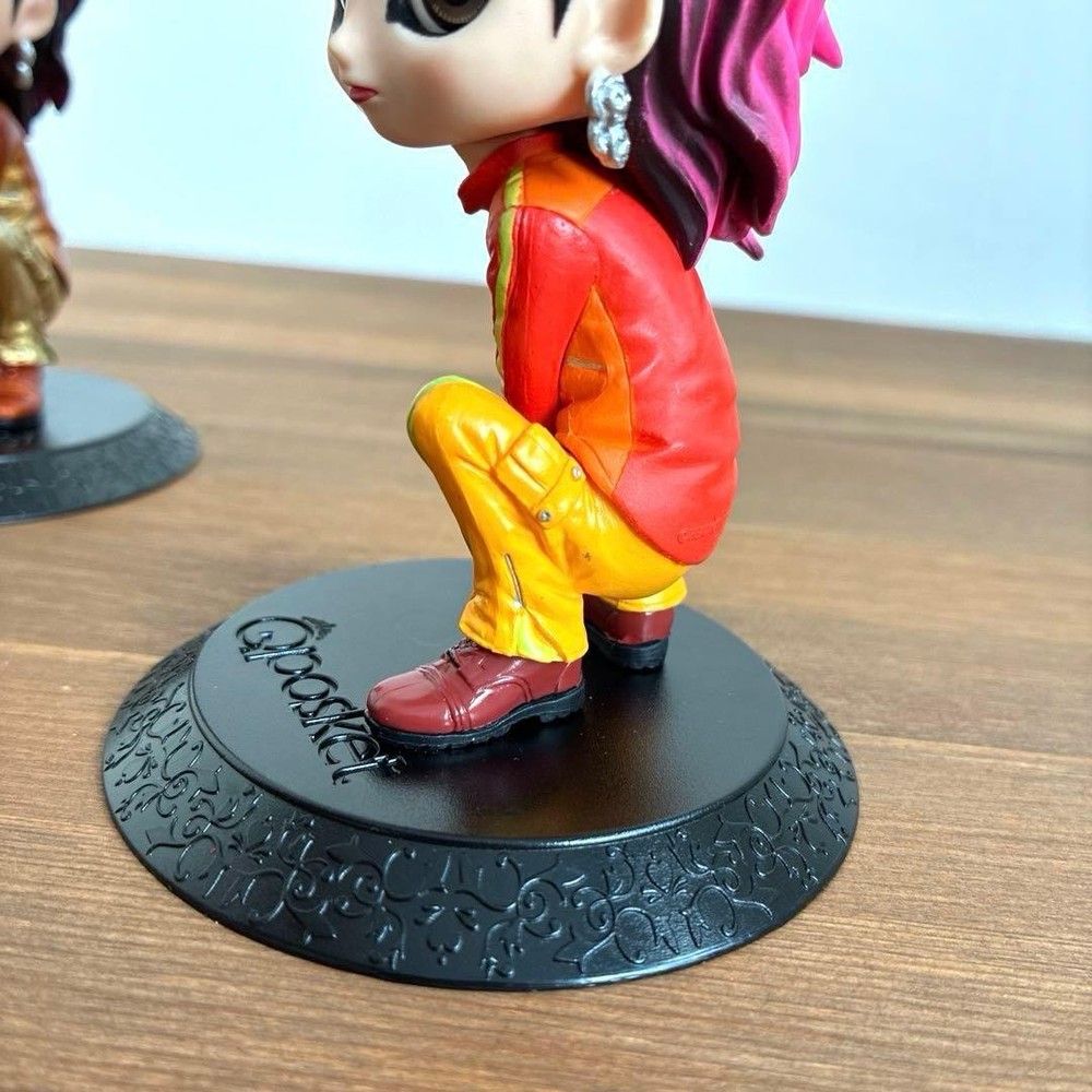 Qposket prince hide figure set