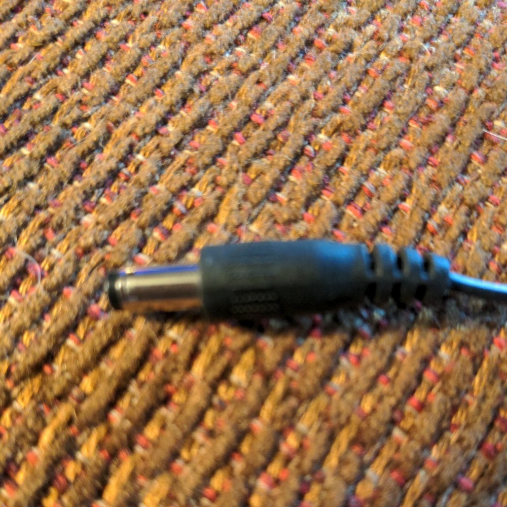 Linksys Adaptor Model AD12V/O5A-SW