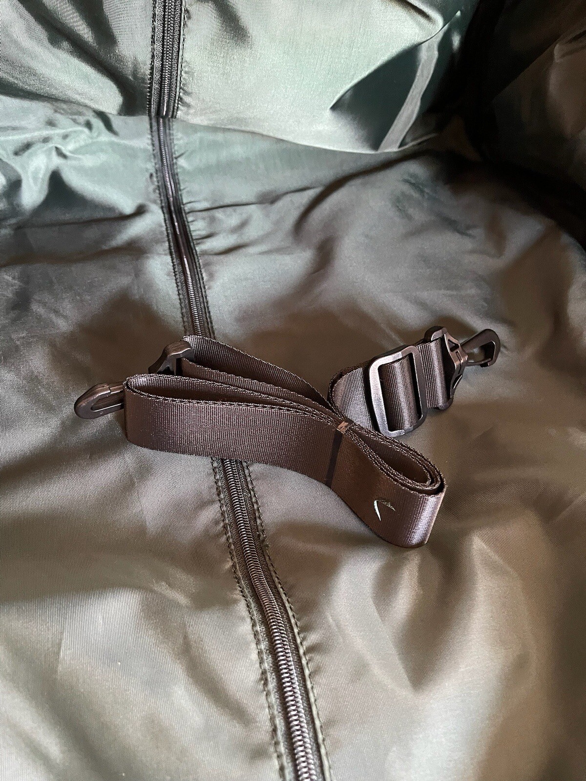 Halfday Travel Duffel Garment Bag - NEW - Normal Retail $98 - FREE SHIP