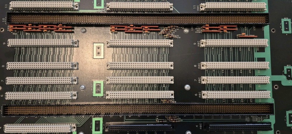 SGI SILICON GRAPHICS IRIS 4D BACKPLANE 030-0139-001 034-0139-001 , UNTESTED