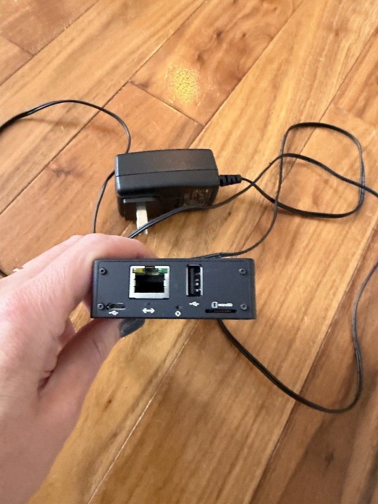 Teradek cube 105 SD/HD-SD1 with power supply