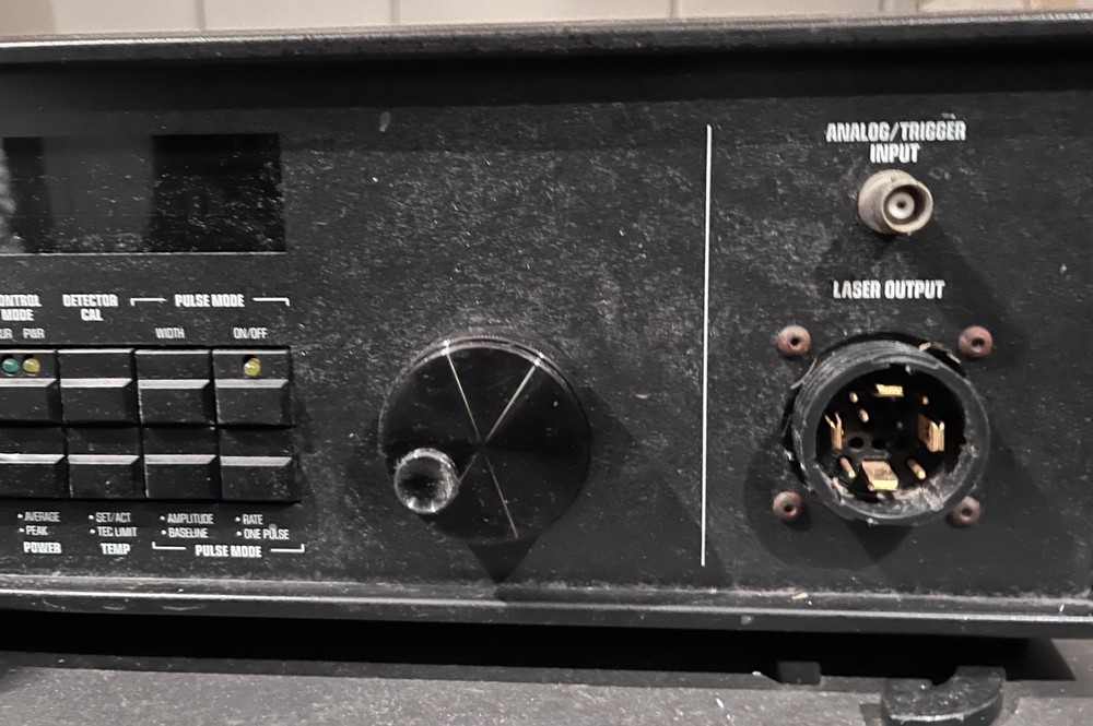 Pre-Owned Spectra Diode Labs SDL 820 Laser Diode Driver SDL820