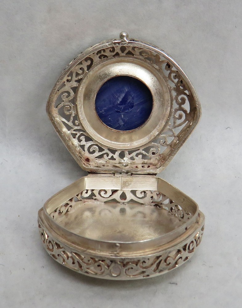 VINTAGE STERLING SILVER BLUE STONE PILL BOX