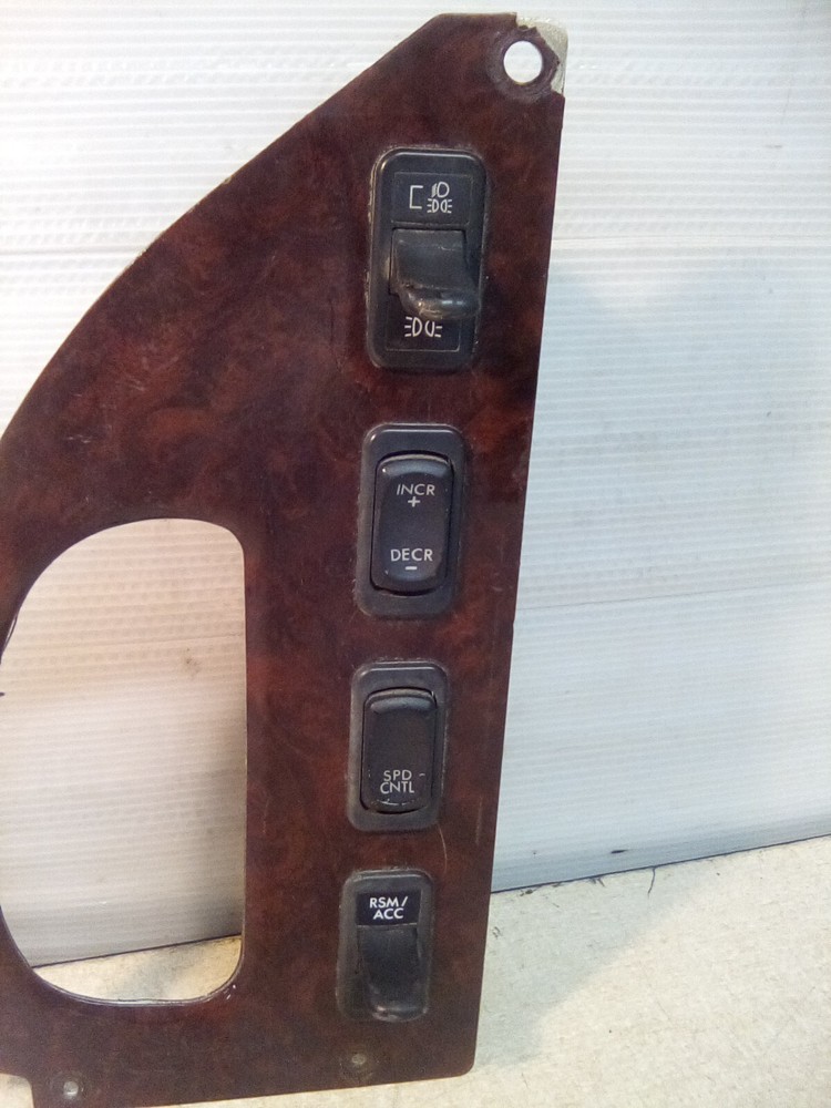 2008 Freightliner M2 Switch Panel