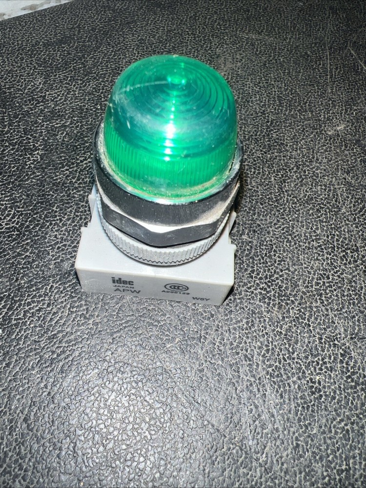 IDEC APW299D-G-120V Green Pilot Light