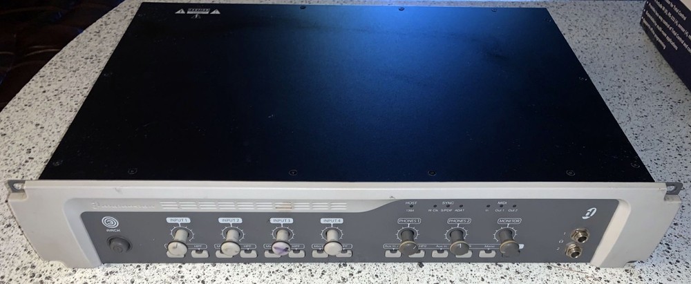 Digidesign 003 Rack / 4 Inputs / MIDI / FireWire Recording Workstation
